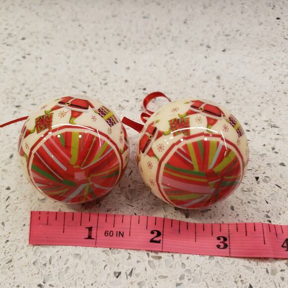 Vintage Christmas Santa Christmas Ornaments Round Balls 2 Pieces - Picture 7 of 8